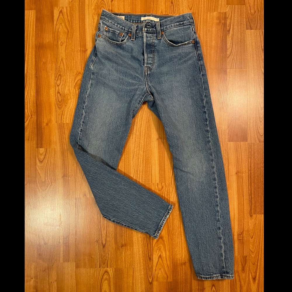Levi’s Wedgie Jeans